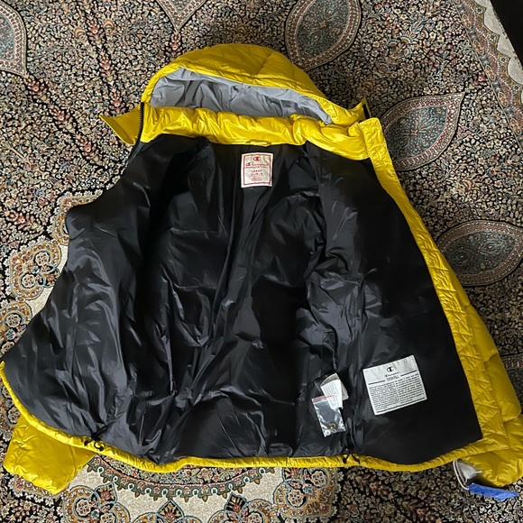 This jacket is brand new. The reason I am selling it because its kinda big on me - Picture 3 of 3